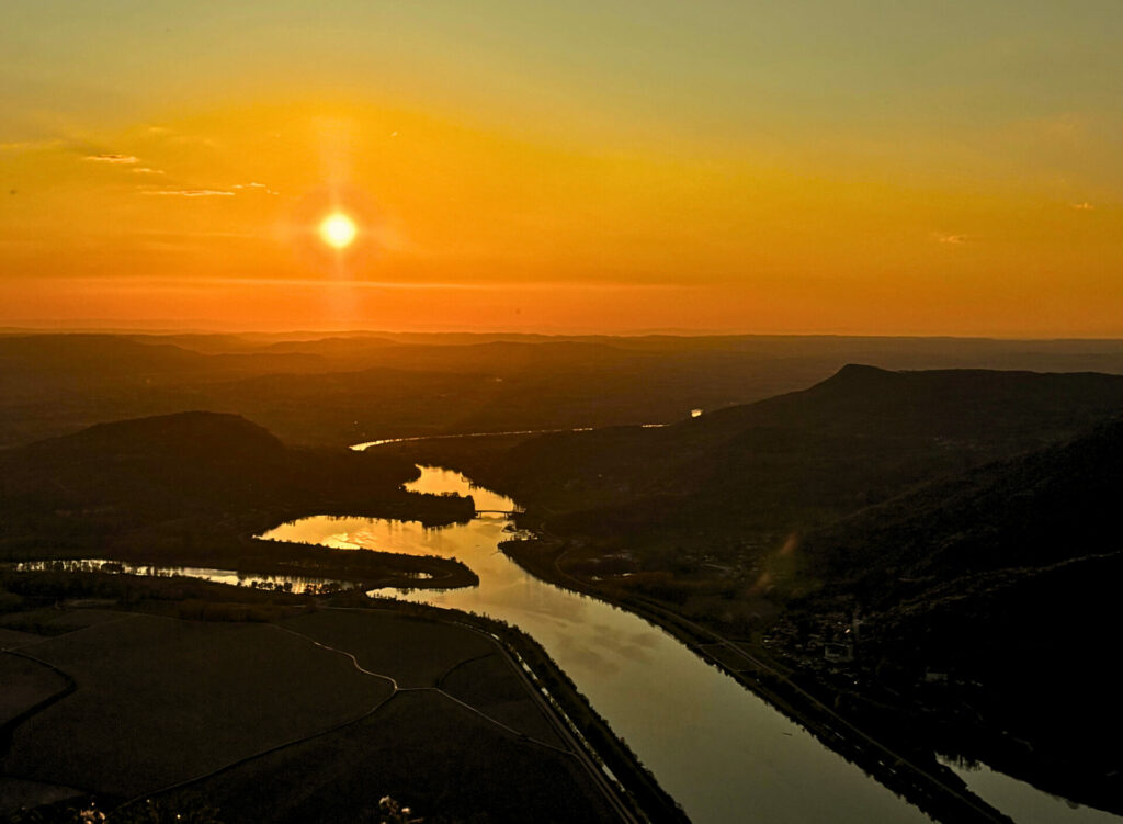 6416fc27 040a 4373 af2c 235daa58a4dc